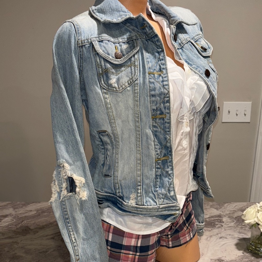 Y2K vintage Abercrombie & Fitch trucker distressed Light Blue Denim Jacket - Picture 16 of 16